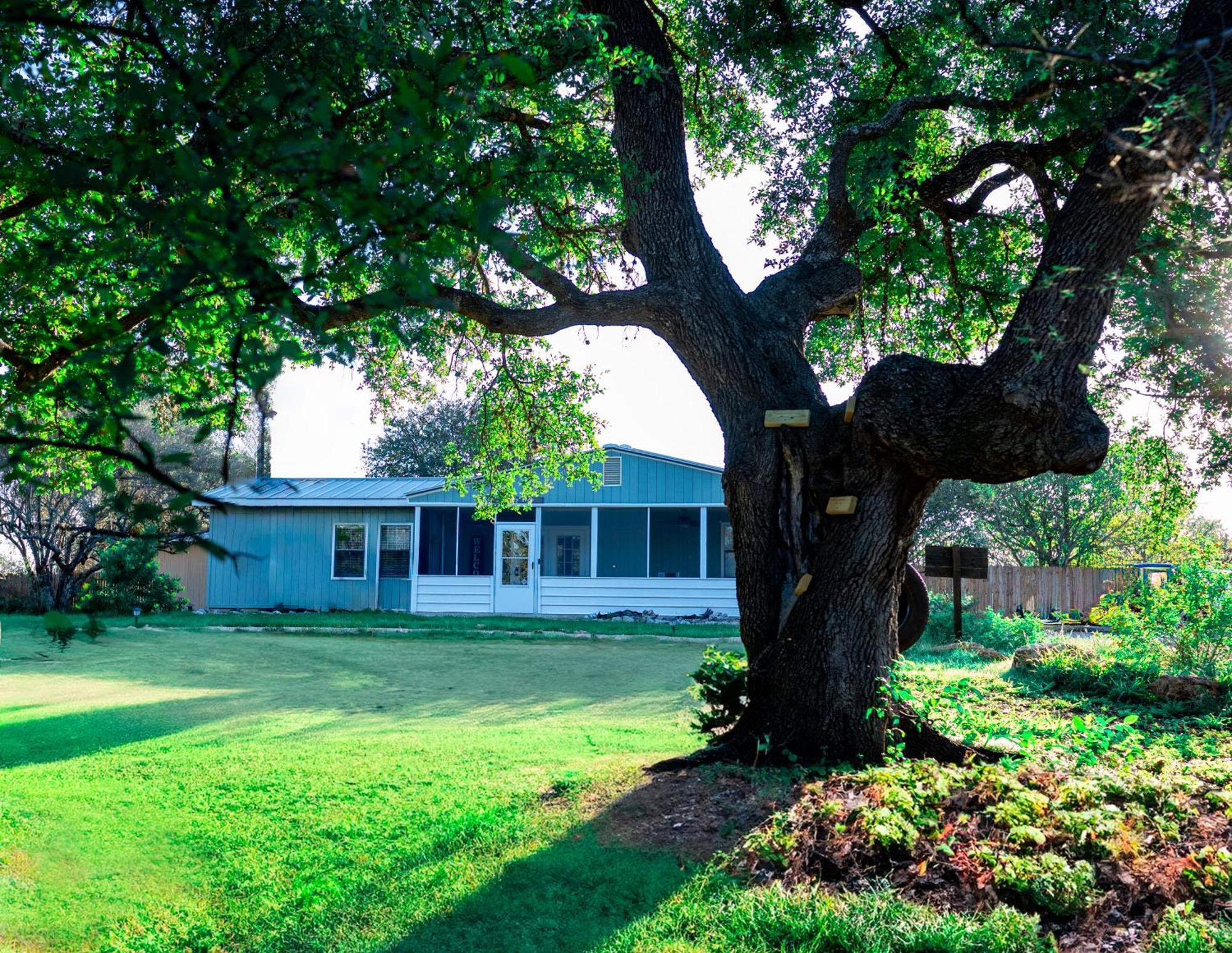Hadley'S House - A Country 3 Bdrm With Screened-In Porch 新布朗费尔斯 外观 照片