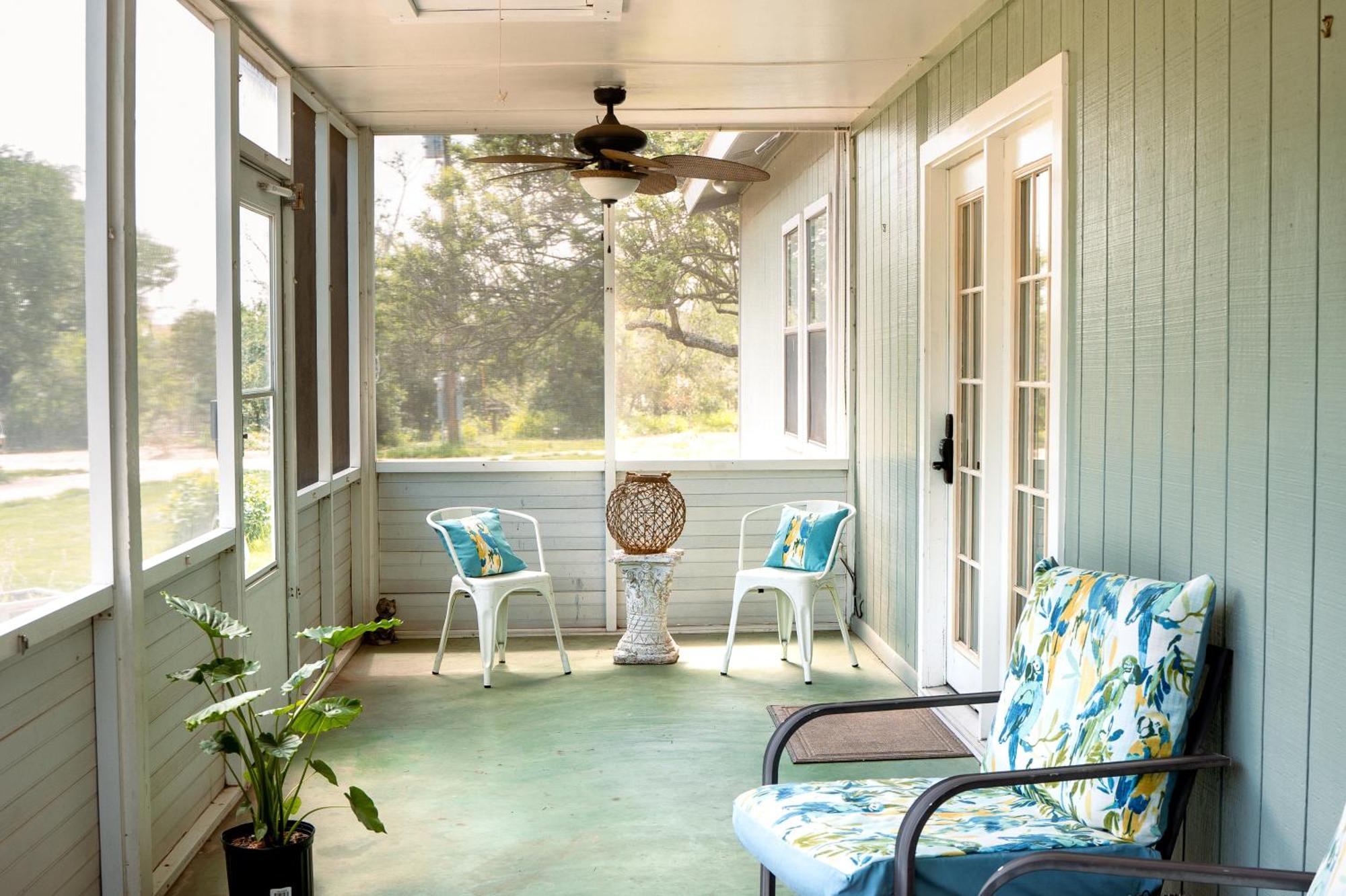 Hadley'S House - A Country 3 Bdrm With Screened-In Porch 新布朗费尔斯 外观 照片
